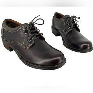NWOB EASTLAND Women's sz 8M Stride Oxford Brown Leather Upper Platform Shoes